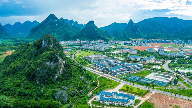 智能硬件代工定制：揭秘深圳优质服务商的选择标准